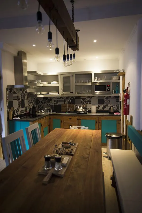 Modern & Recycled Guest House Machico  Hostel