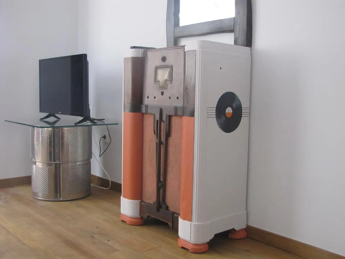 Hostel Modern & Recycled Guest House Machico