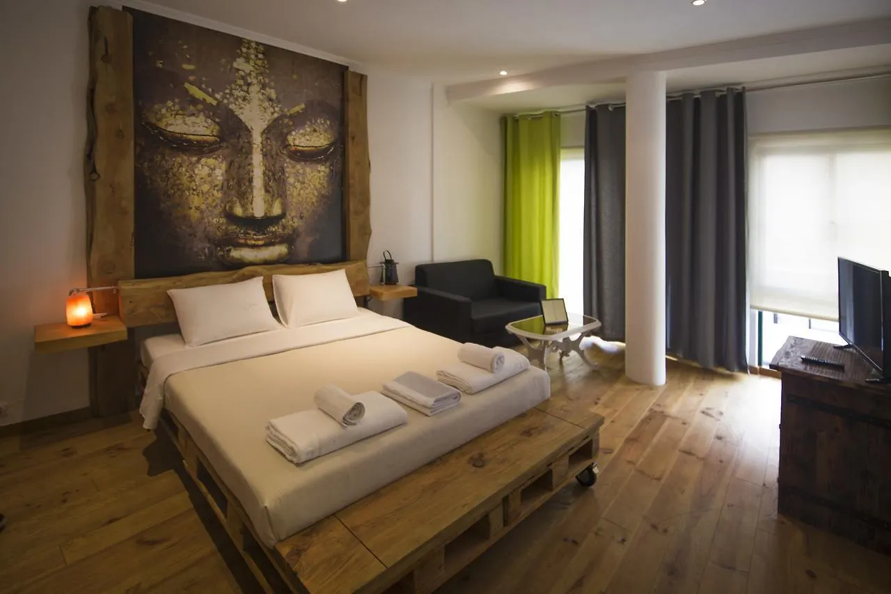 Modern & Recycled Guest House Machico  Πορτογαλία