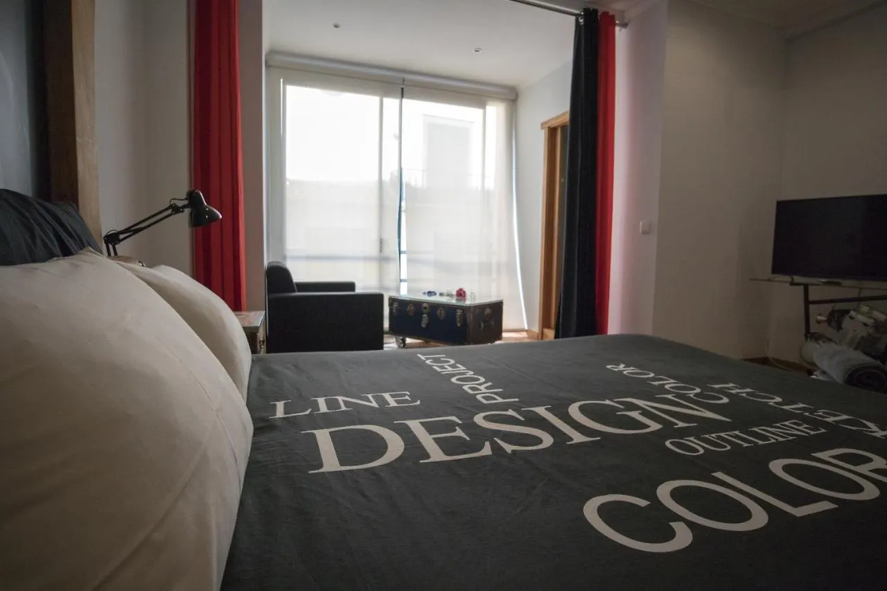 Modern & Recycled Guest House Machico  0*, Machico (Madeira)