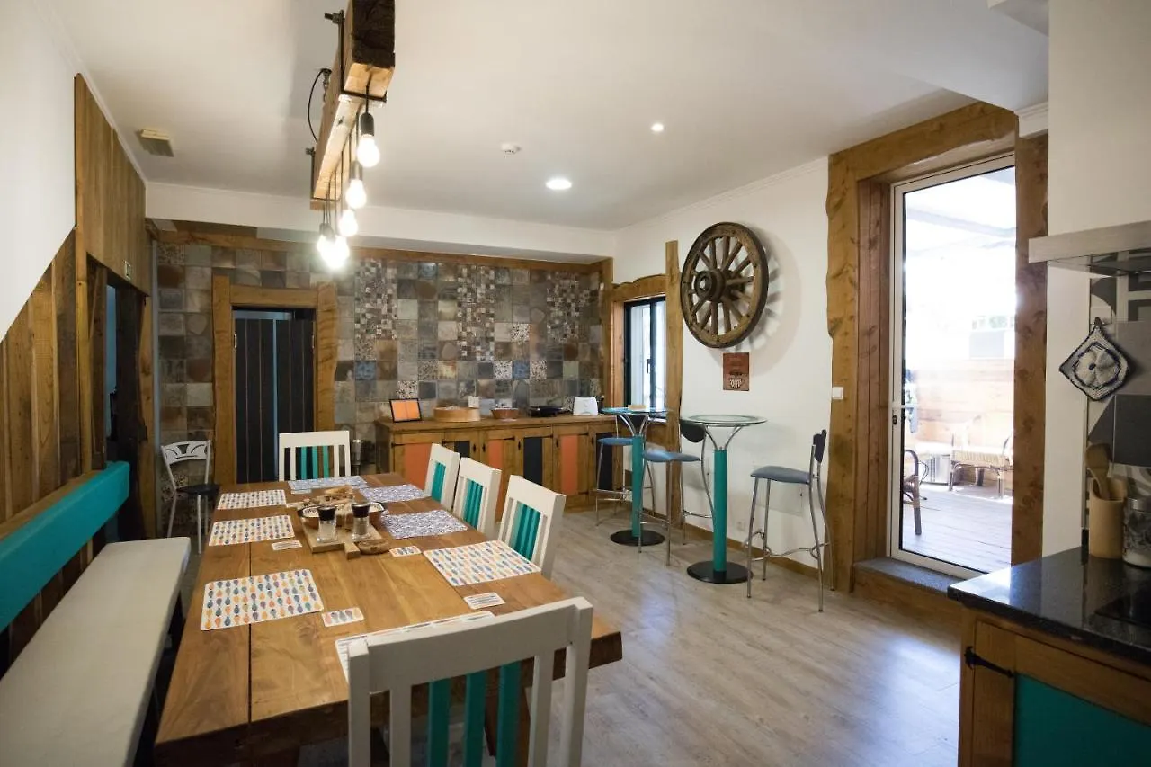 Hostel Modern & Recycled Guest House Machico